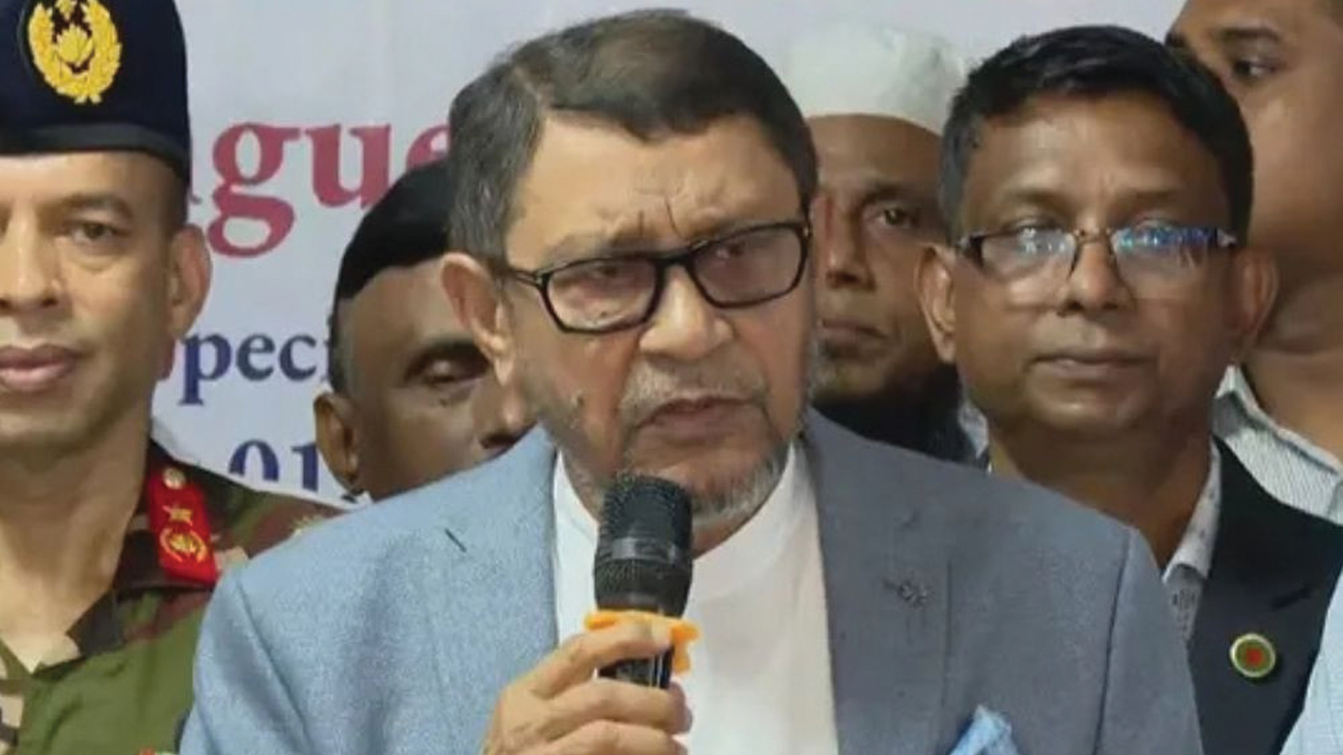 ডেঙ্গুর ভ্যাকসিন নিয়ে এখনই ভাবছে না সরকার: স্বাস্থ্যমন্ত্রী